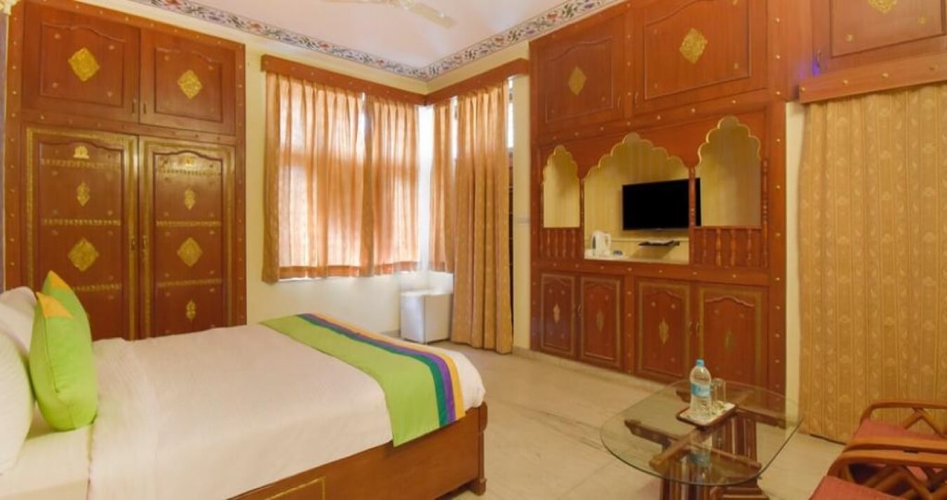 hotel owerview